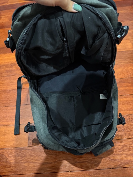 get an hpe briefing and a free timbuk2 bag Parker Commuter Laptop Backpack, Jet Black : Electronics callout:EvityHandbags AMERICAN TOURISTER 17 Laptop Color + Bundle:Black Getaway Bag
